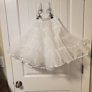 NWT girls custom made white petticoat skirt